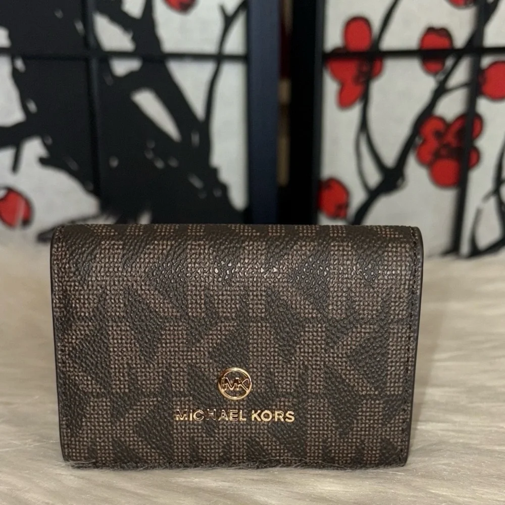 Michael Kors ZOE Pouchette/JET SET CHARM ID Card Case Wallet 2 Pc Set - Picture 6 of 8